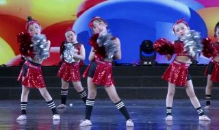 彩虹的微笑歌曲原唱 幼儿舞蹈彩虹的微笑